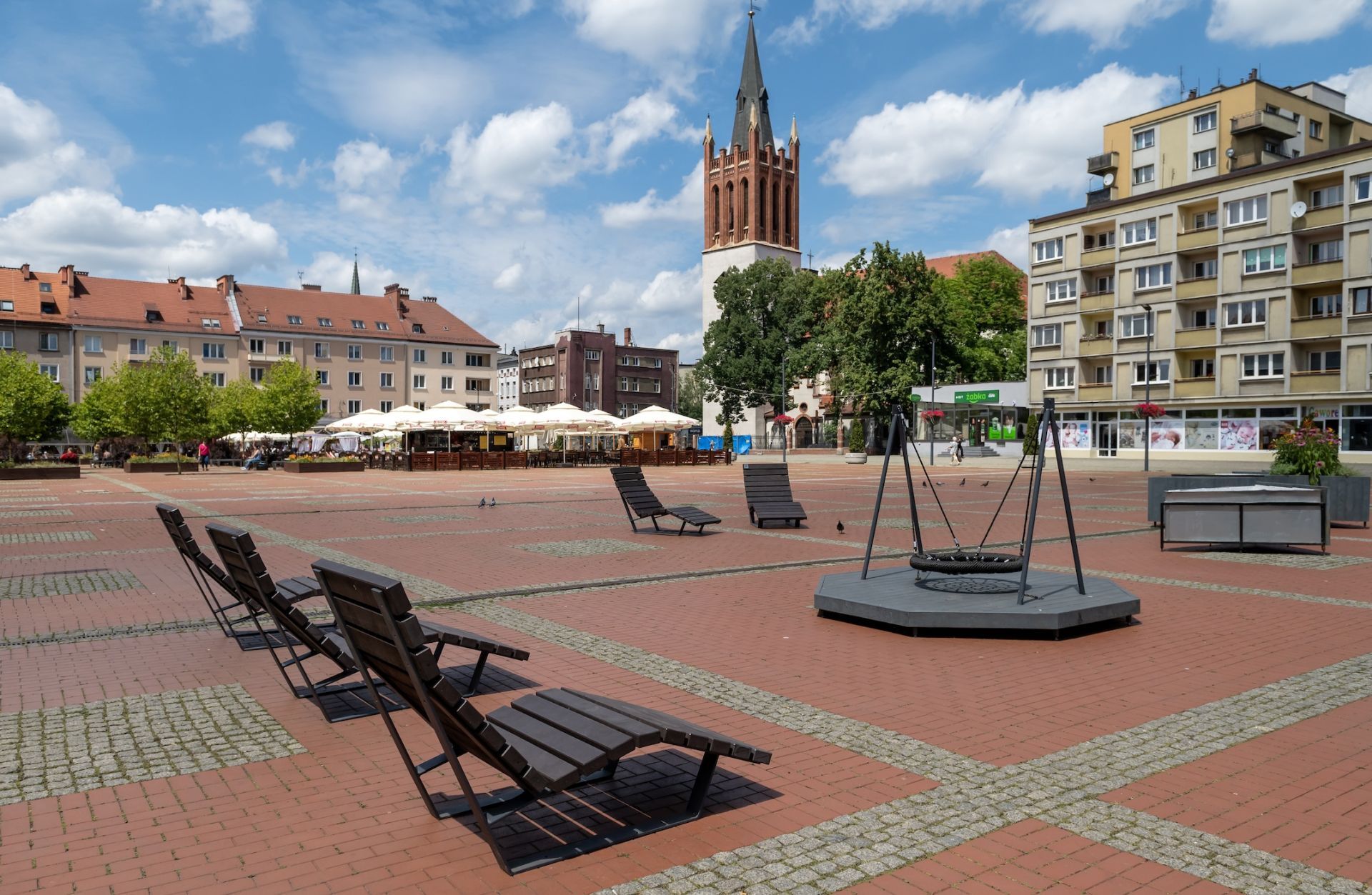 Miejskie meble rynek bytom lato 2024 5