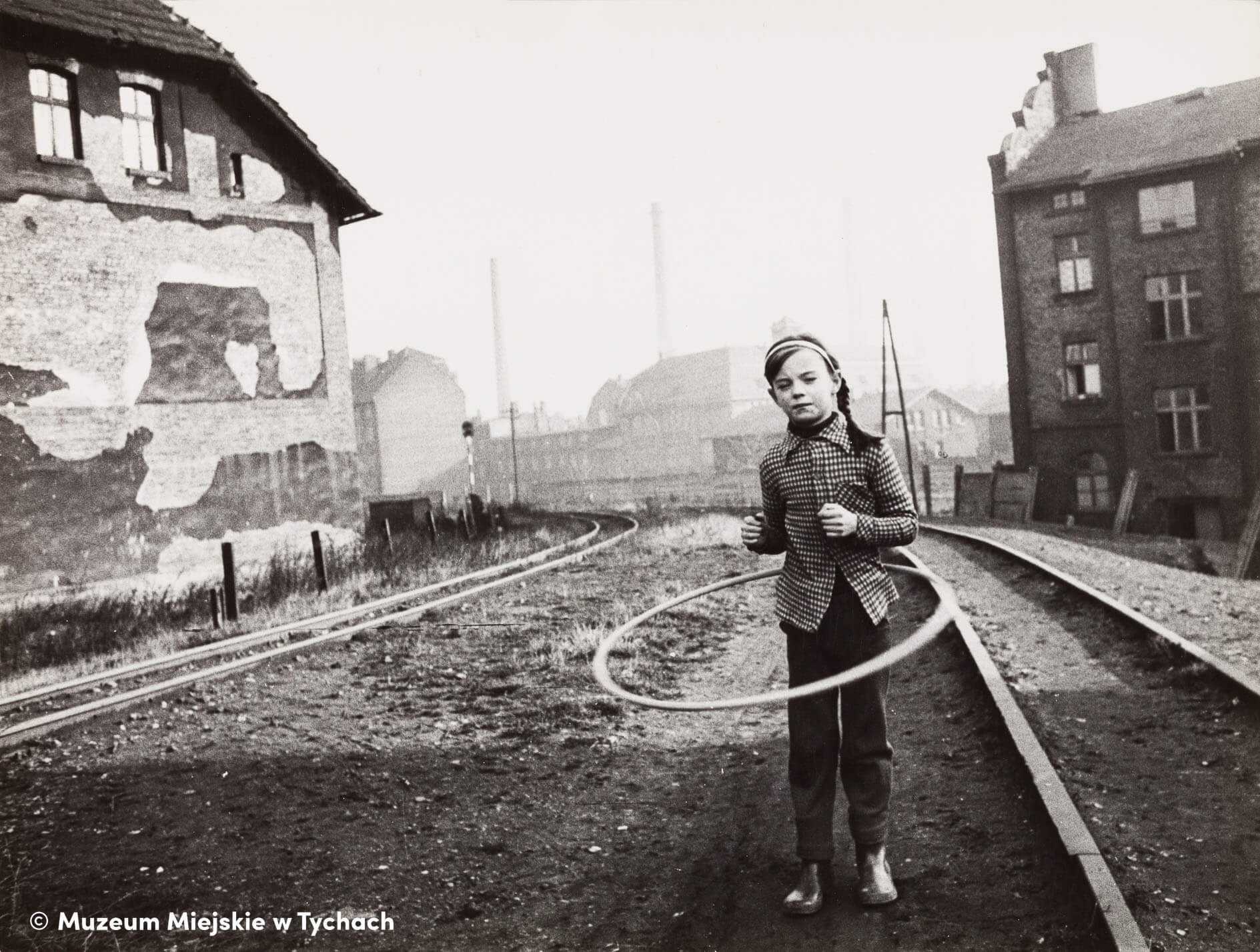 "Dziewczynka.z hula hoop" - Kaufhaus, Ruda Śląska