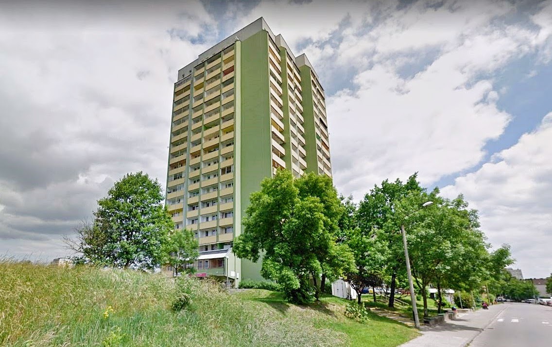 Budynek przy Orzeszkowej 1 w Tychach