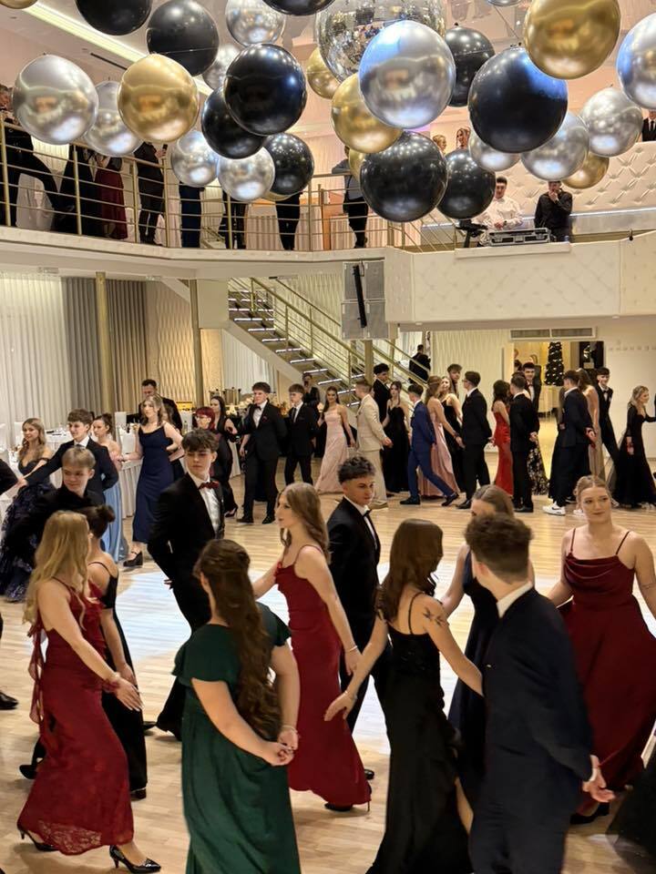 Studniówka w AZS w Piekarach Śląskich 2026