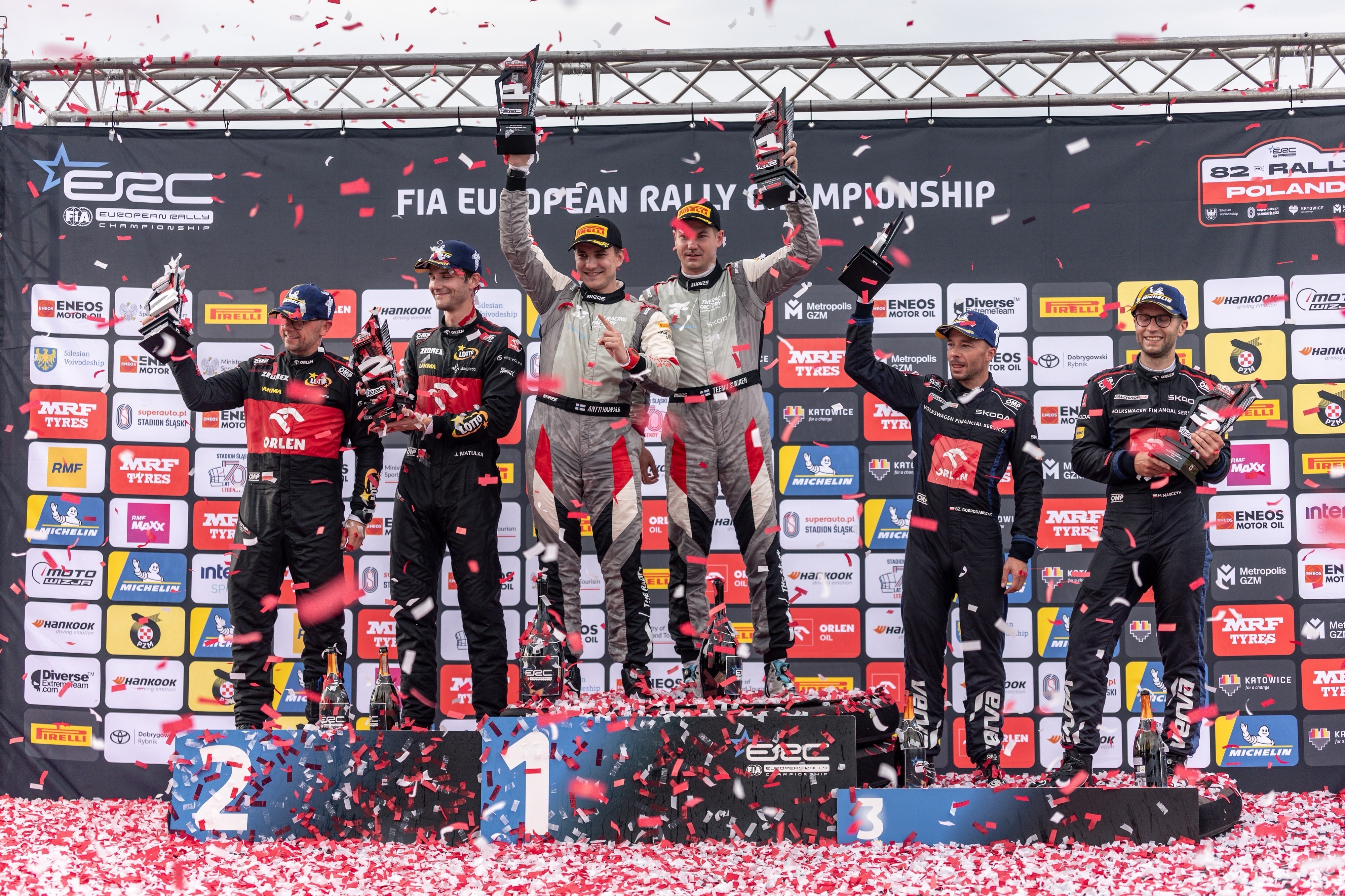 Podium rajdu matulka sunninen marczyk fot maciej niechwiadowicz