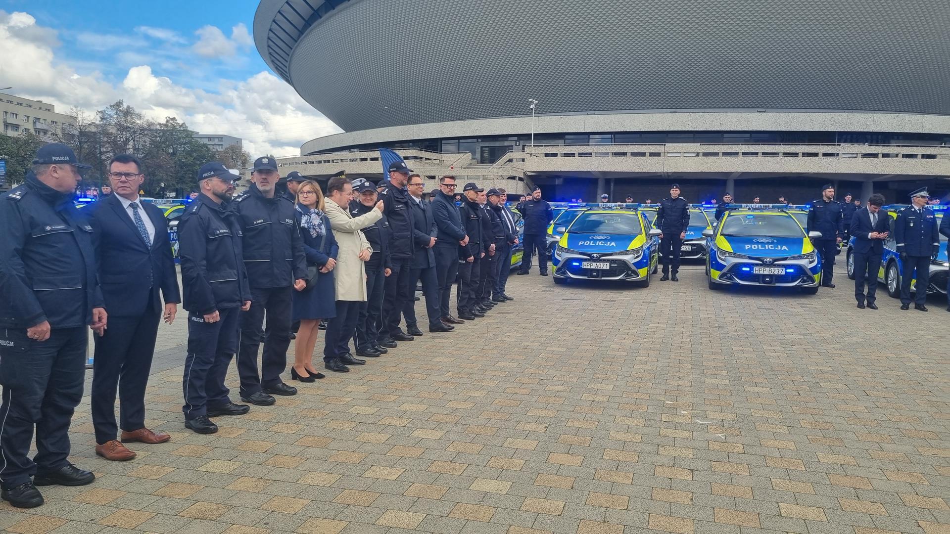 Policja nowe radiowozy 10 Copy