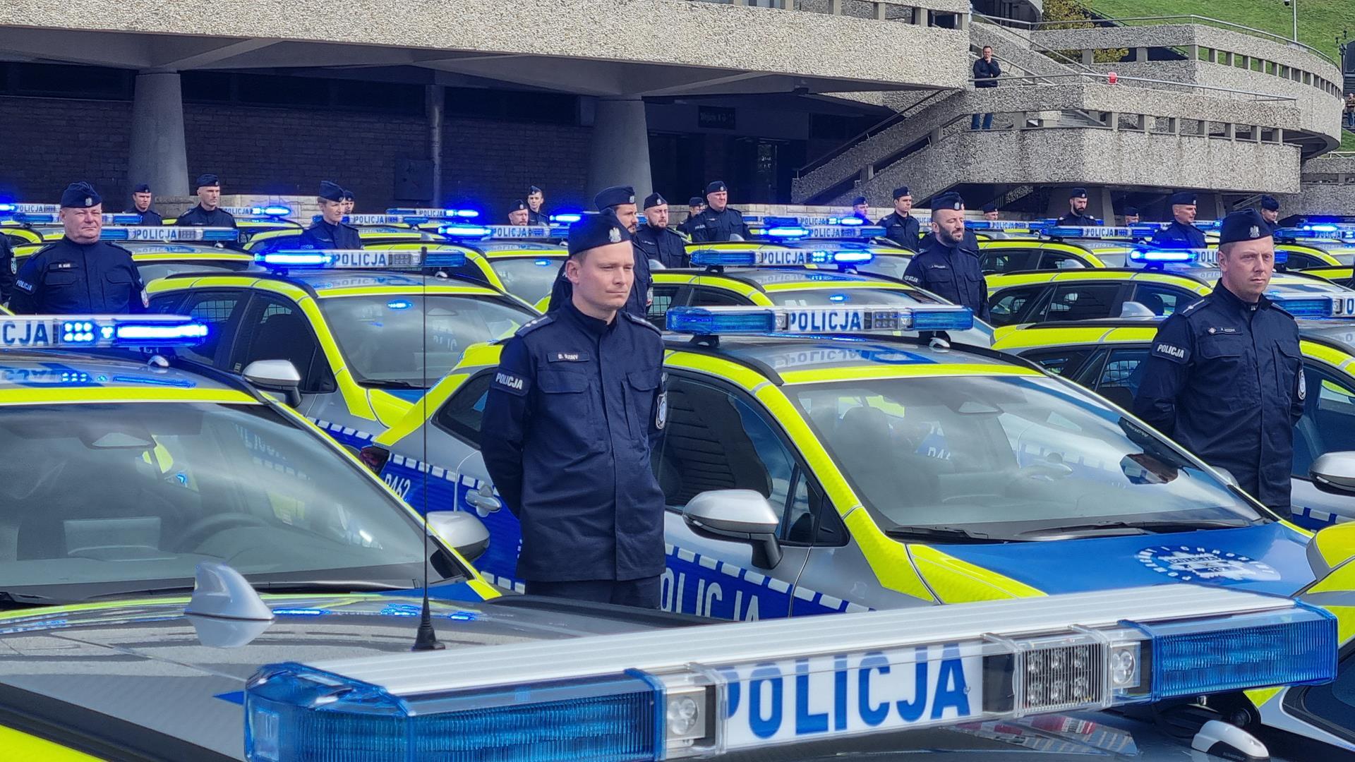 Nowe radiowozy Śląskiej Policji dofinansował Wojewódzki Fundusz Ochrony Środowiska i Gospodarki Wodnej