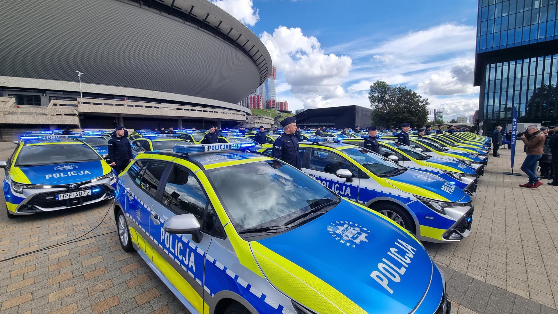Nowe radiowozy Śląskiej Policji dofinansował Wojewódzki Fundusz Ochrony Środowiska i Gospodarki Wodnej