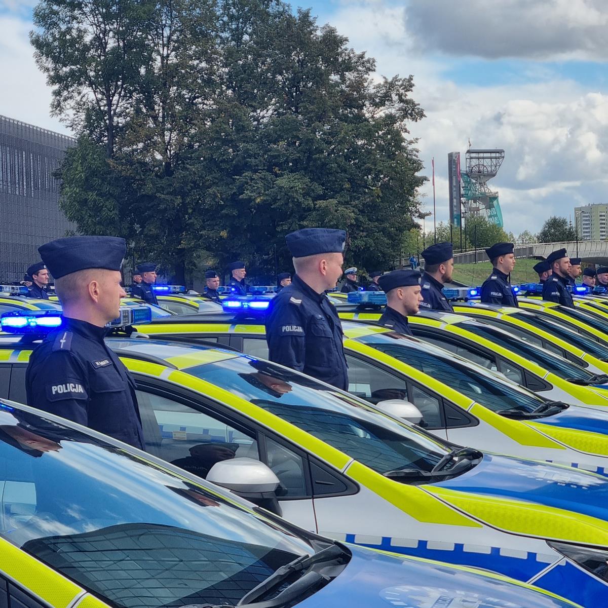 Nowe radiowozy Śląskiej Policji dofinansował Wojewódzki Fundusz Ochrony Środowiska i Gospodarki Wodnej