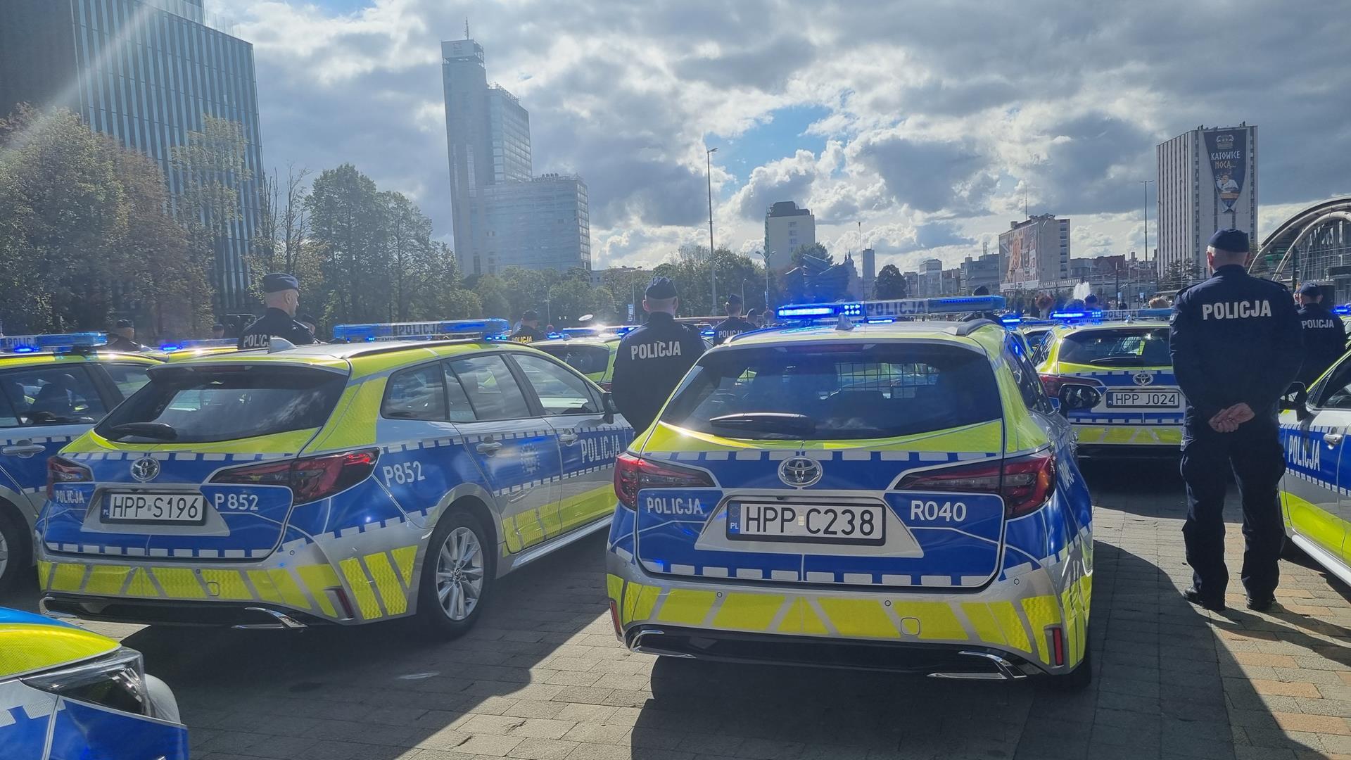 Nowe radiowozy Śląskiej Policji dofinansował Wojewódzki Fundusz Ochrony Środowiska i Gospodarki Wodnej
