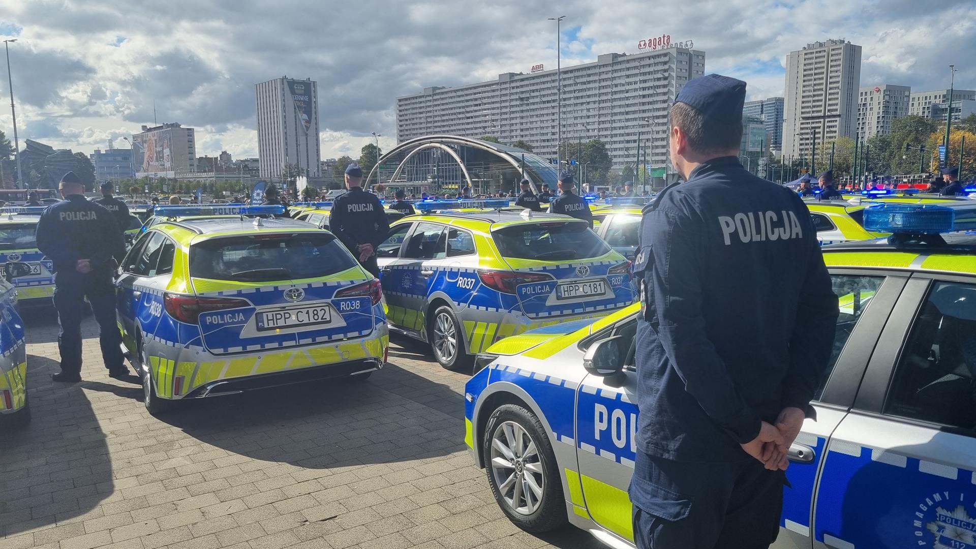 Nowe radiowozy Śląskiej Policji dofinansował Wojewódzki Fundusz Ochrony Środowiska i Gospodarki Wodnej
