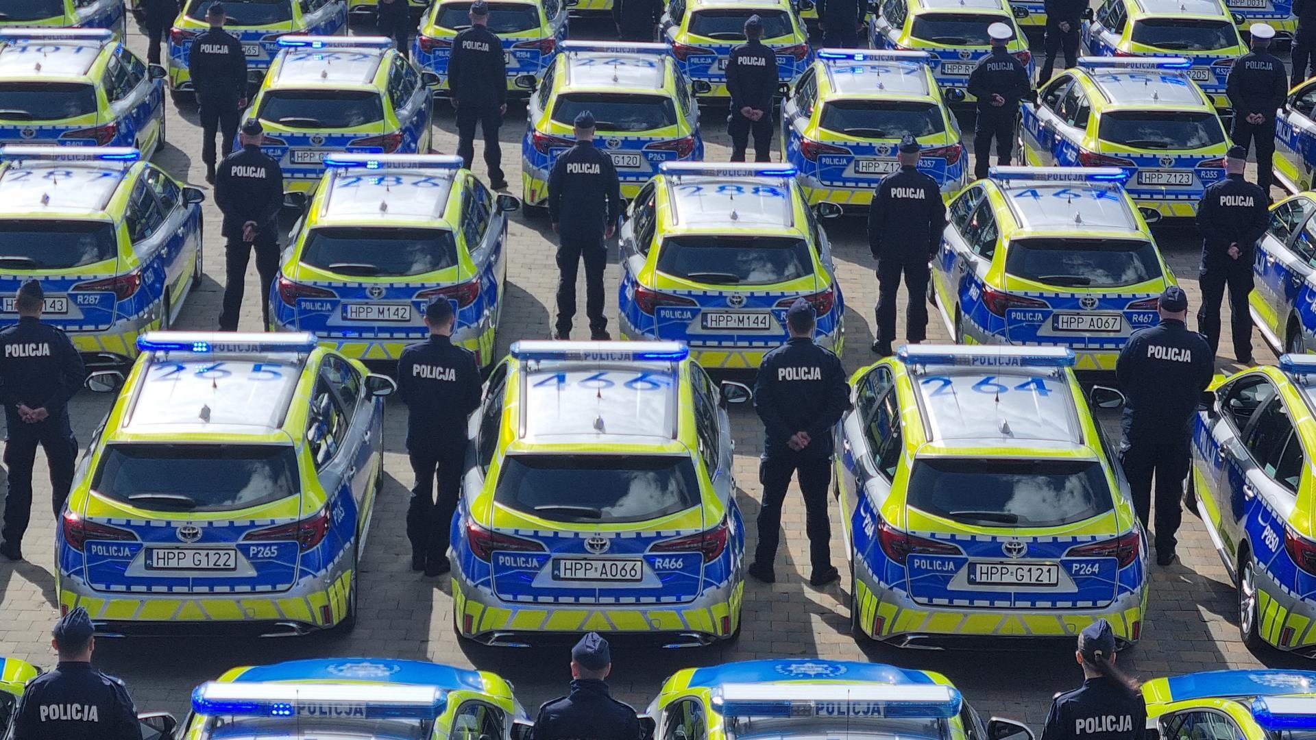 Nowe radiowozy Śląskiej Policji dofinansował Wojewódzki Fundusz Ochrony Środowiska i Gospodarki Wodnej