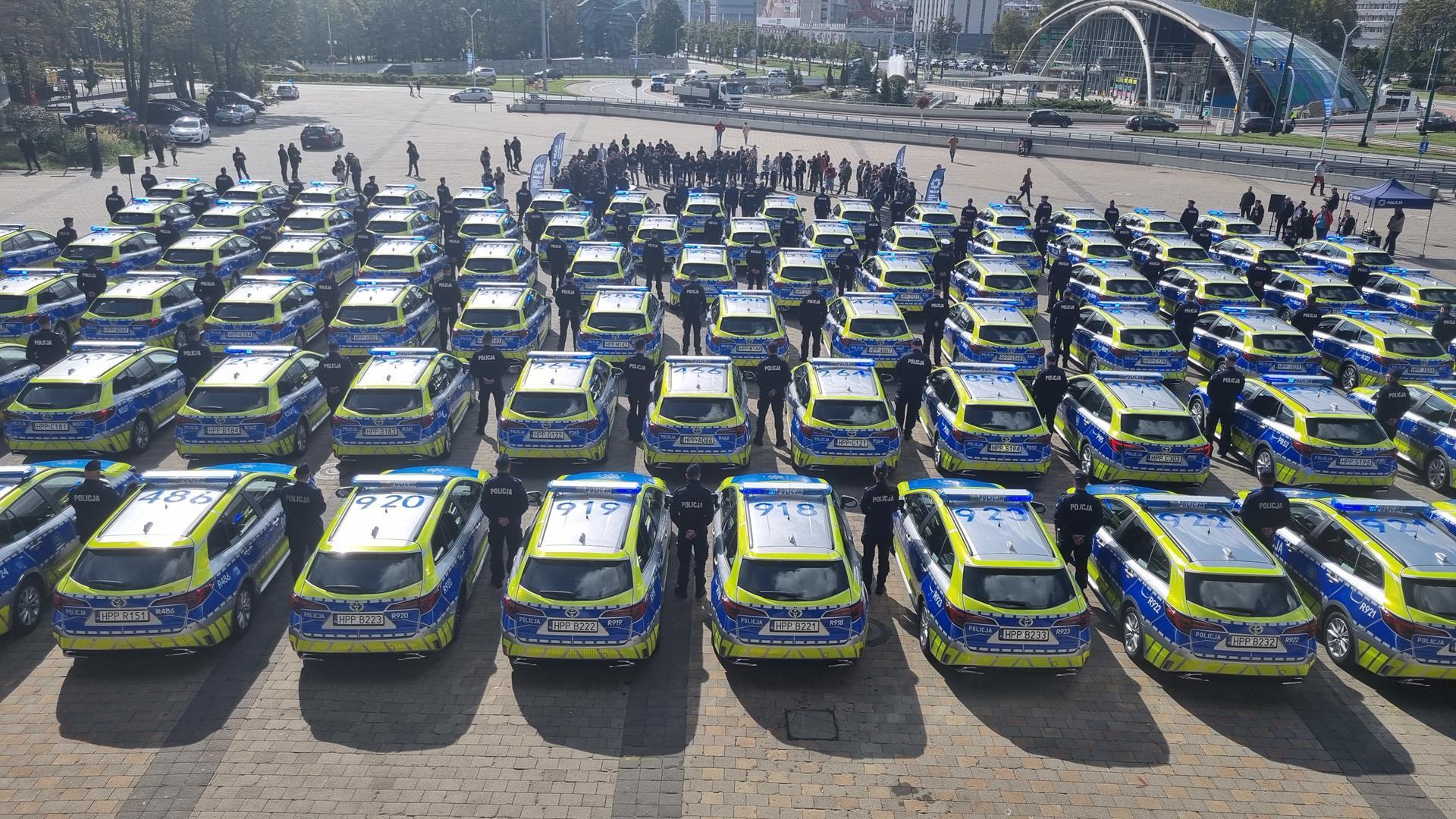 Nowe radiowozy Śląskiej Policji dofinansował Wojewódzki Fundusz Ochrony Środowiska i Gospodarki Wodnej