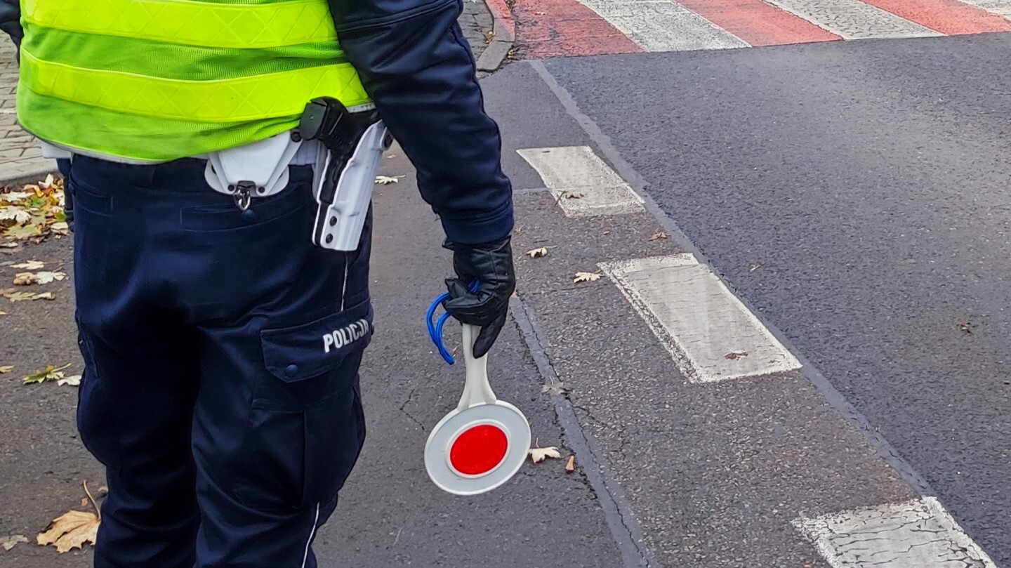 Katowice. Kierowca jeździł autem mimo zakazu prowadzenia pojazdów. Pójdzie do więzienia na rok, dostał też karę pieniężną, ale śmiesznie małą