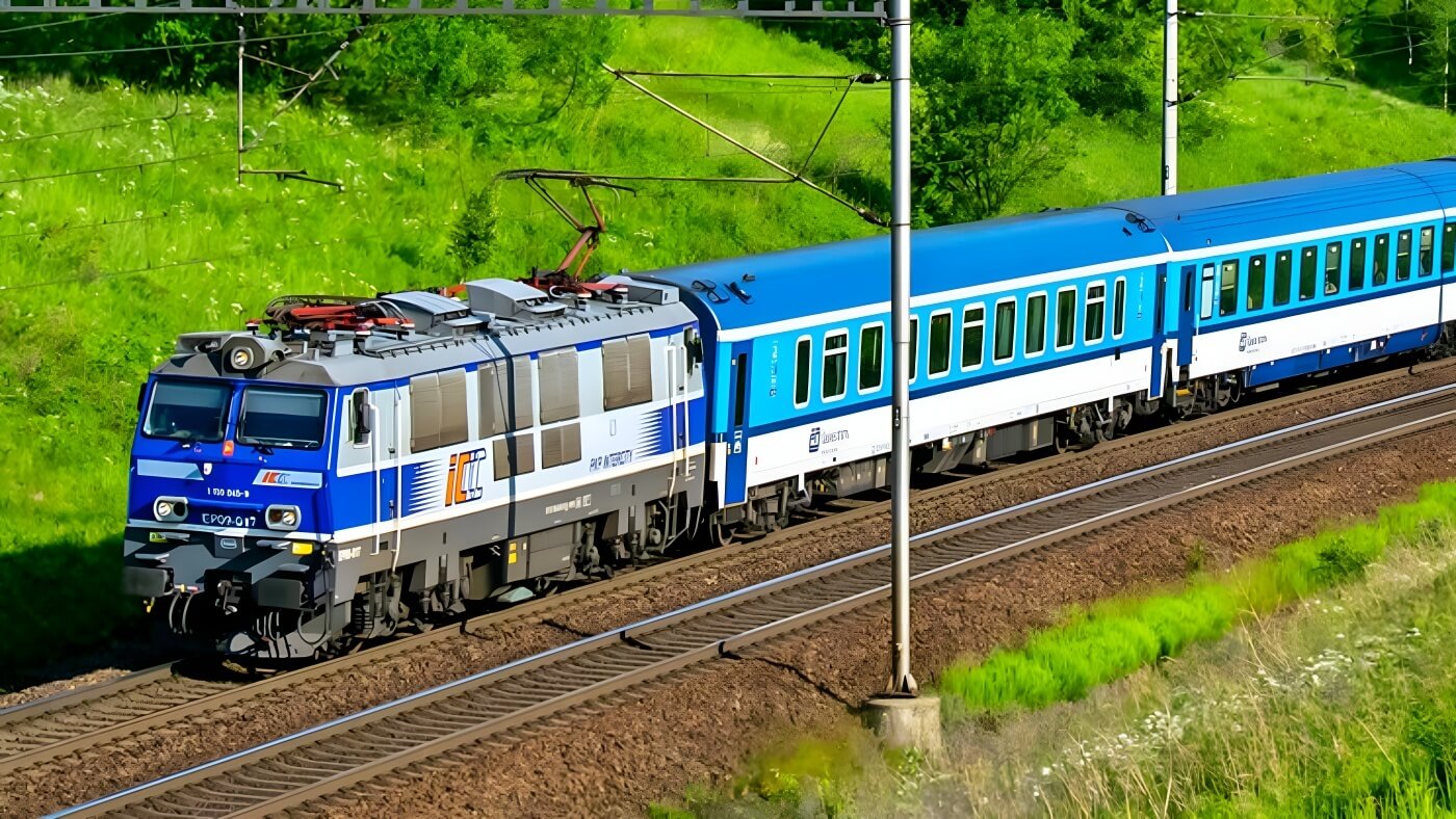 Nie zabierajcie nam pociągu do Krakowa. W Wodzisławiu Śląskim, Rybniku i Żorach protestują przeciw planom PKP Intercity