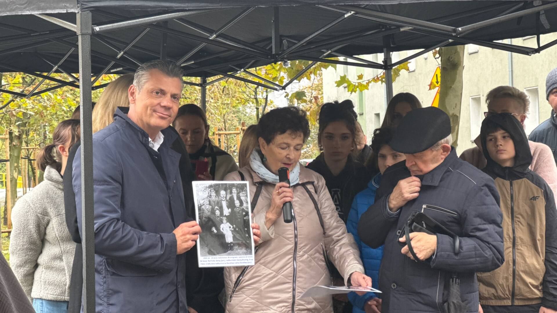 Archiwalne zdjęcie rodziny Brüninga