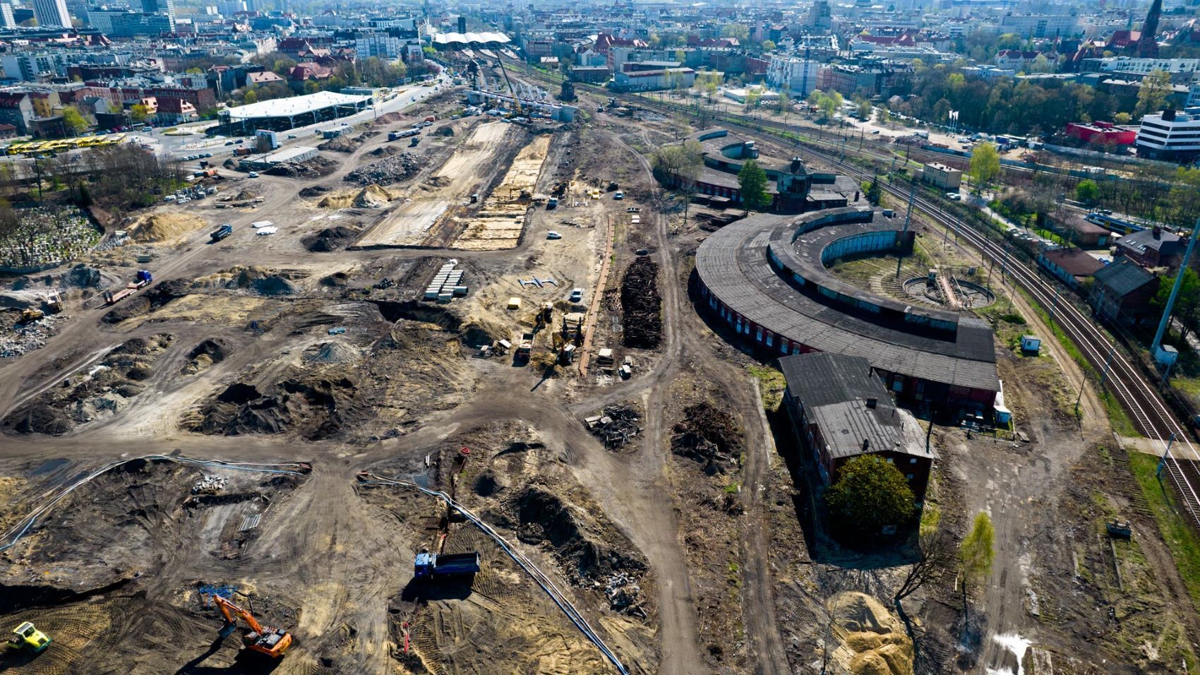 Przebudowa katowickiego wezla kolejowego 27