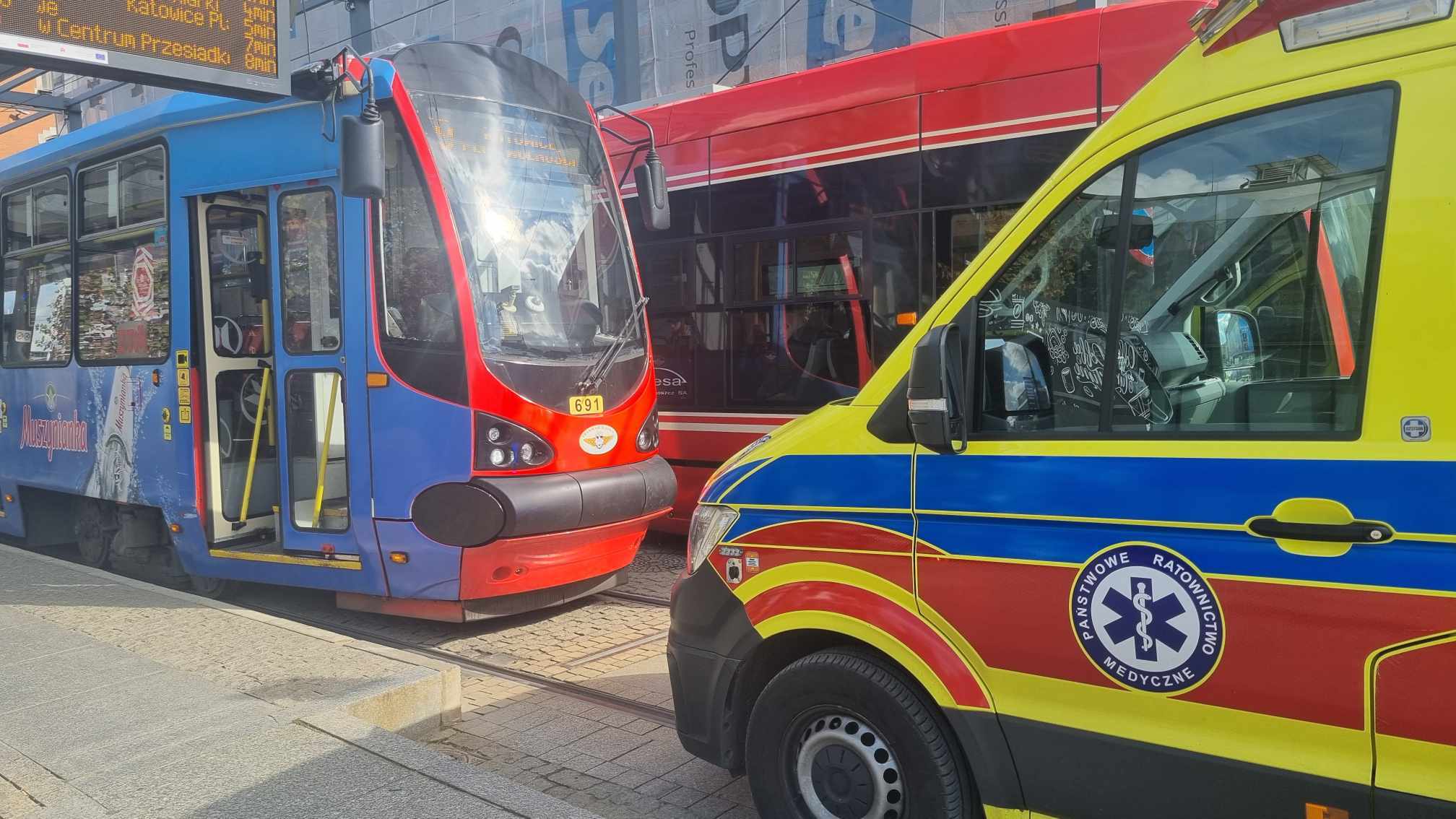 Reanimacja pasażera tramwaju linii 19, Katowice Rynek