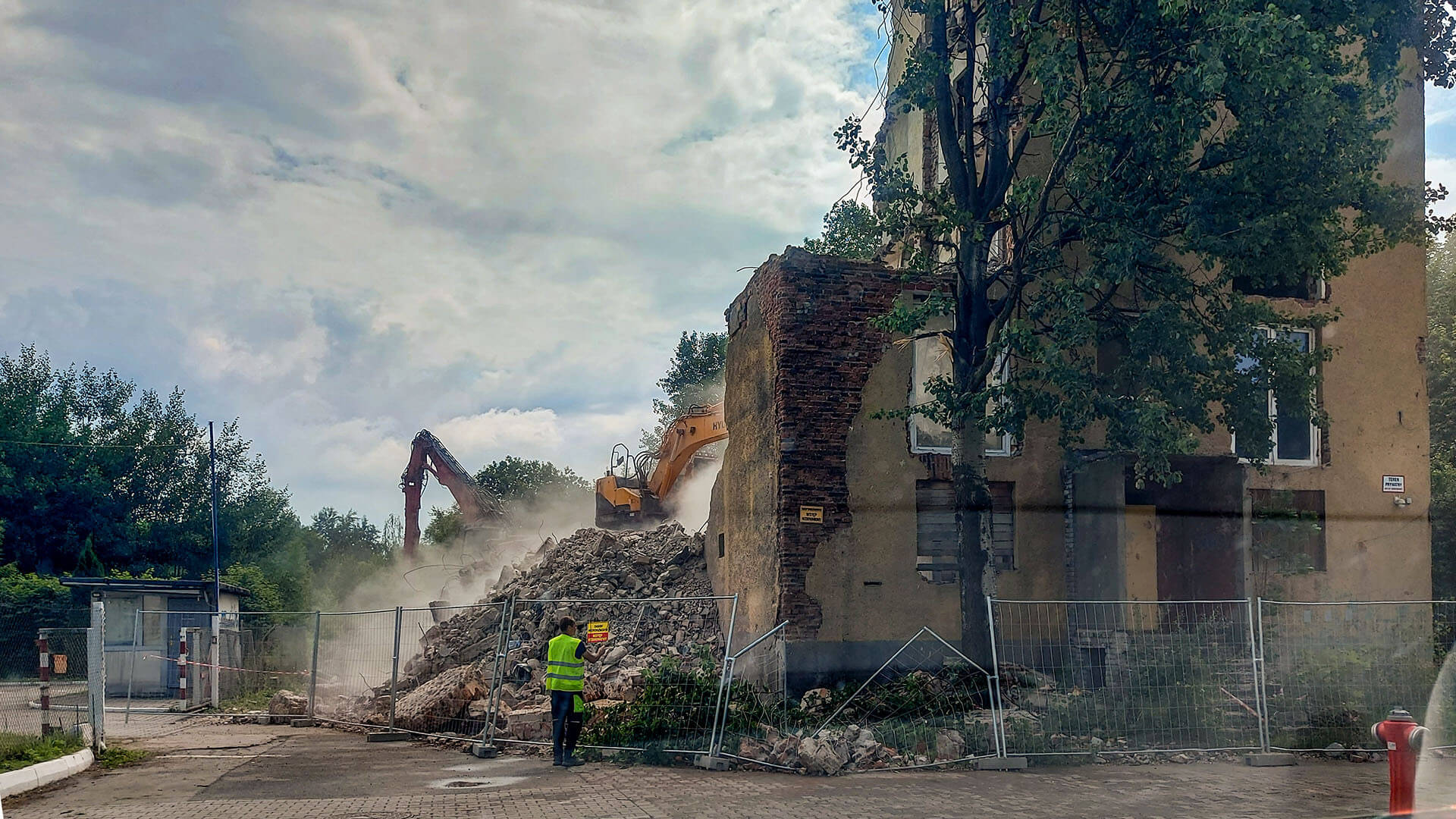 Rozbiórka bloku przy ul. Siemianowickiej 107b