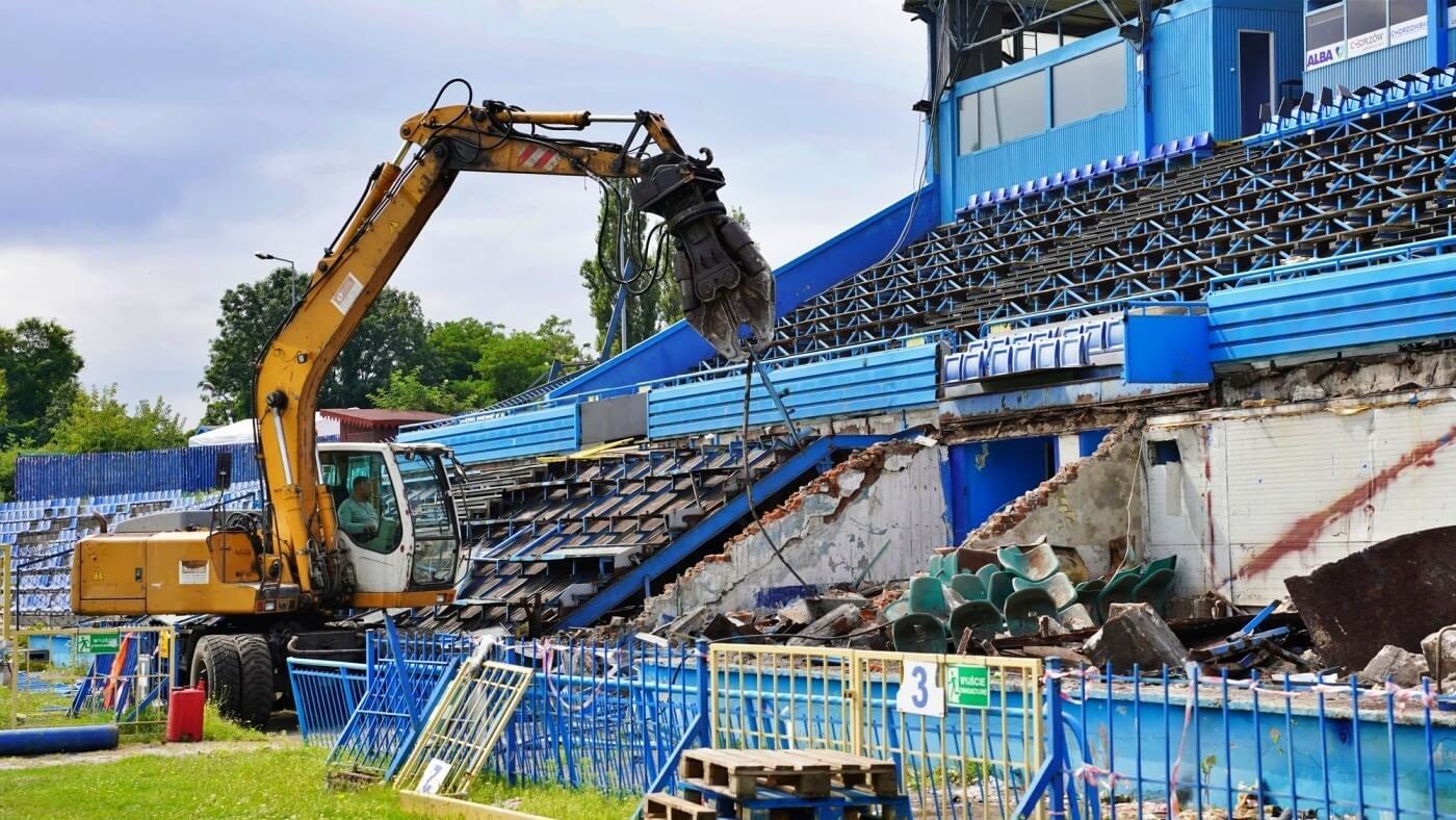 Koniec pięknej historii. Tak znika stadion Ruchu Chorzów