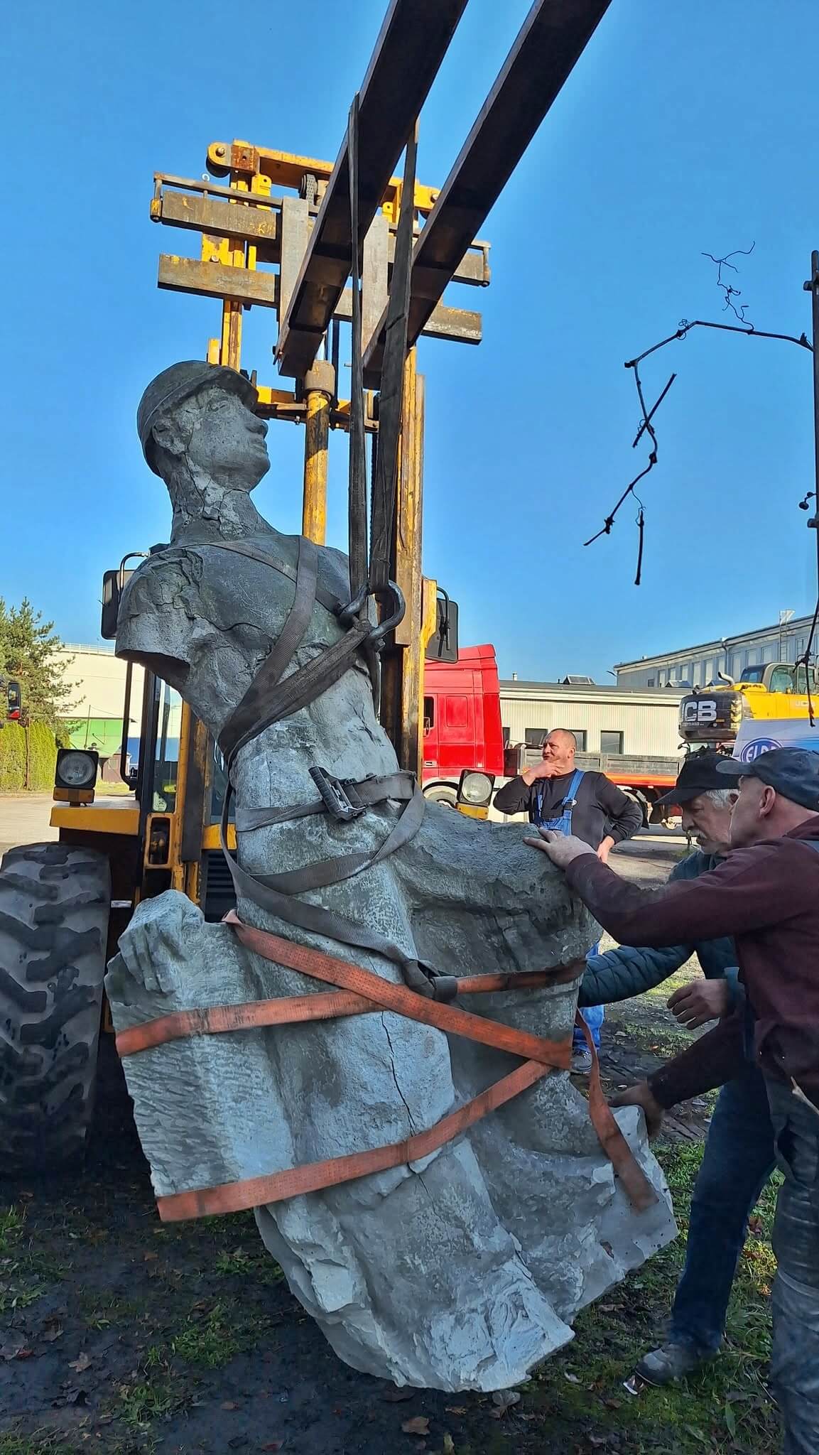 Radzionków świętuje pozyskanie rzeźby górnika