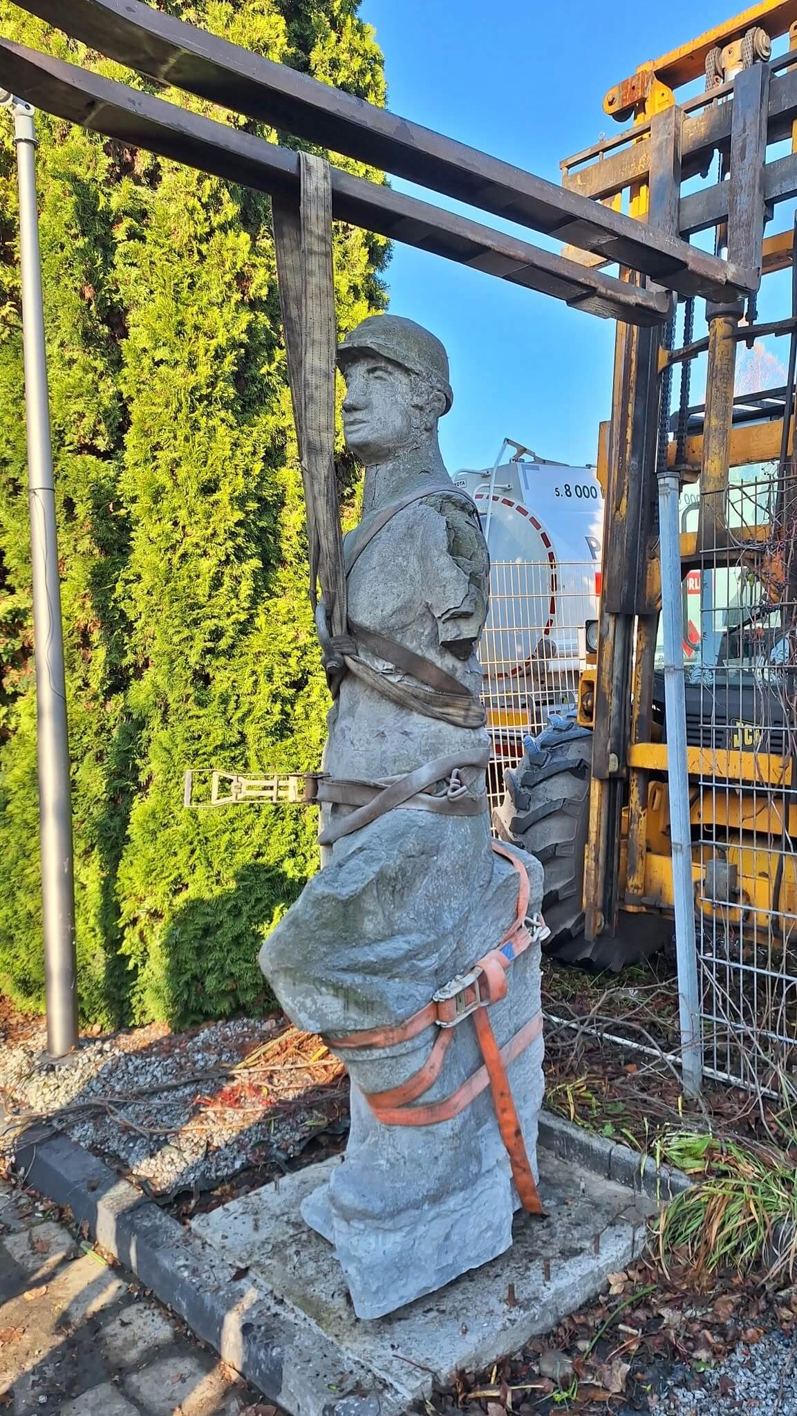 Radzionków świętuje pozyskanie rzeźby górnika