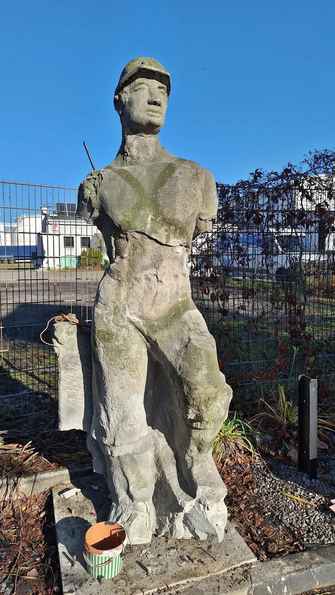 Radzionków świętuje pozyskanie rzeźby górnika