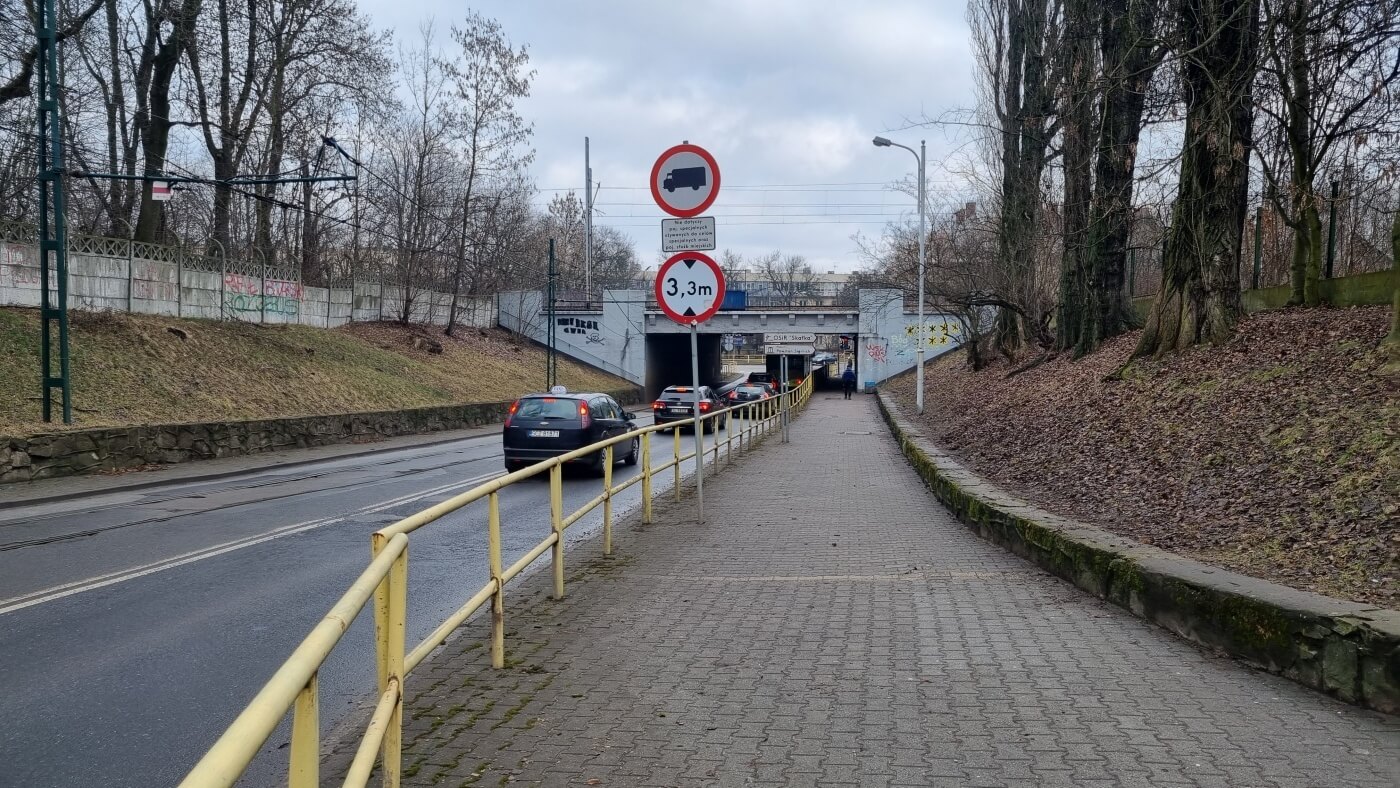 „Historyczna inwestycja”. W Świętochłowicach wreszcie powstanie centrum przesiadkowe Mijanka