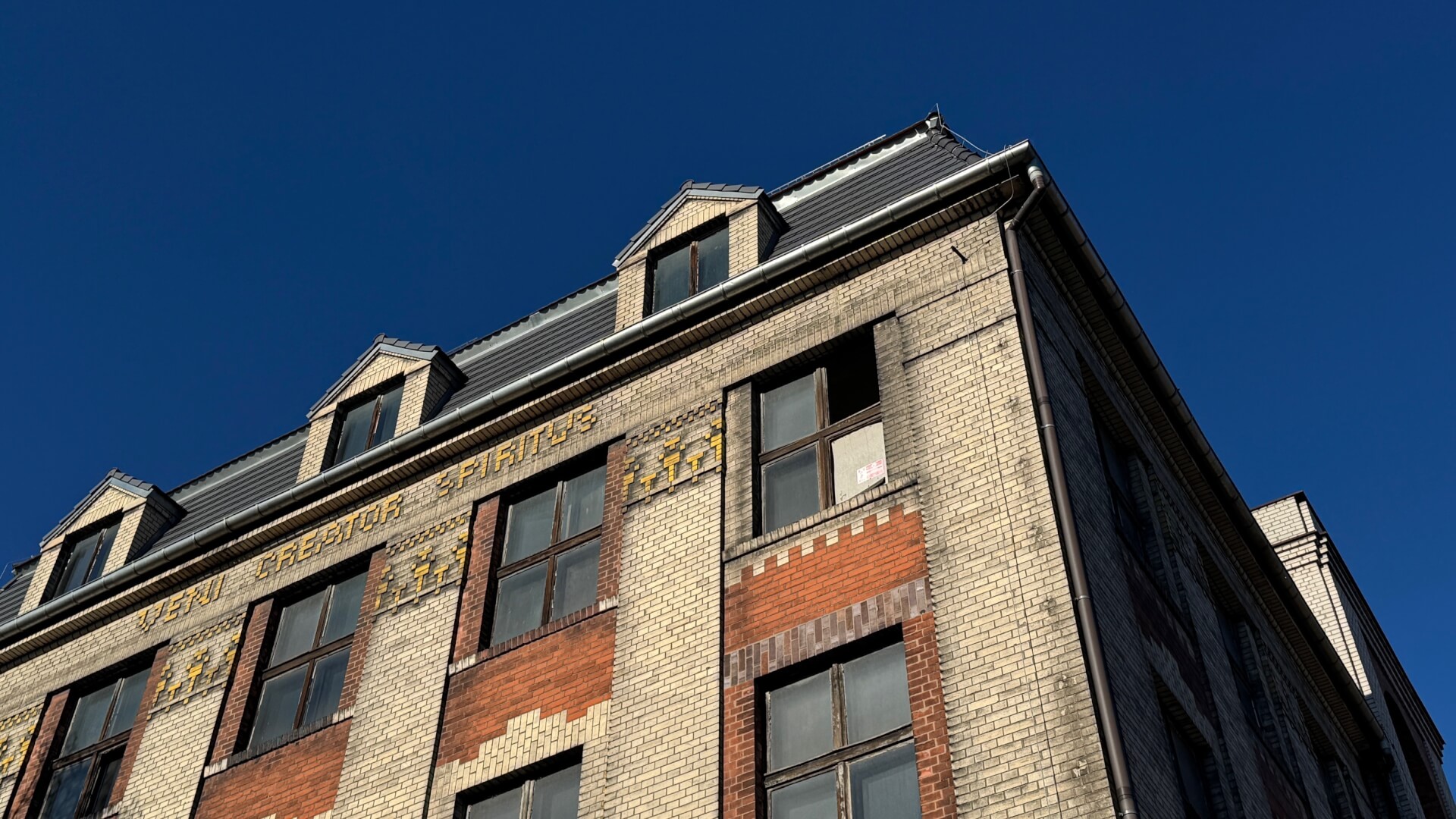 Fragment dzisiejszego szpitala przy al. Legionów. Również na szlaku