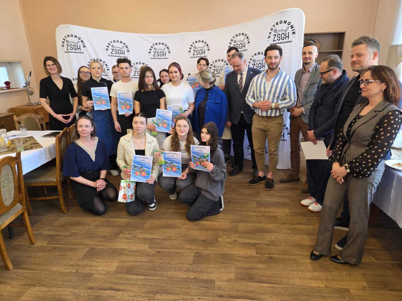 Wybory Pięknej z Rept w "Gastronomiku"