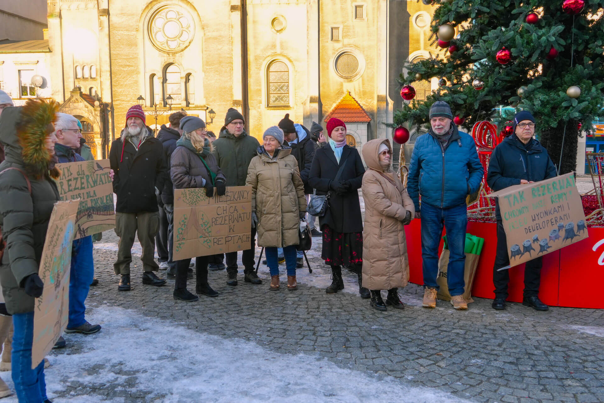 Przekazanie petycji za utworzeniem rezerwatu na terenie Parku Repeckiego w Tarnowskich Górach