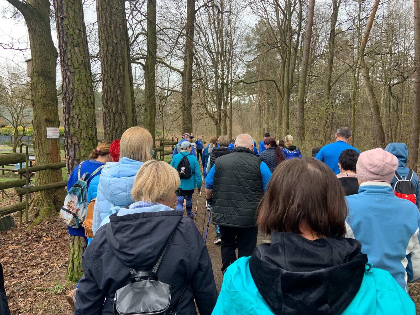 Niebieski Spacer dla Autyzmu