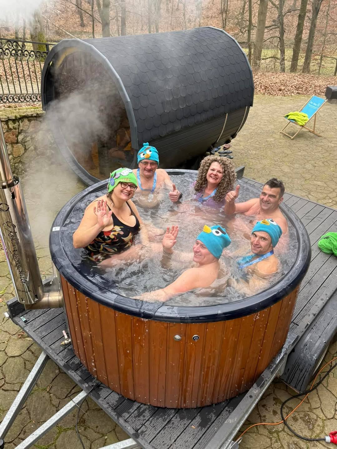 Lodowe Srebro - Tarnogórska Podziemna Sztafeta Pływacka