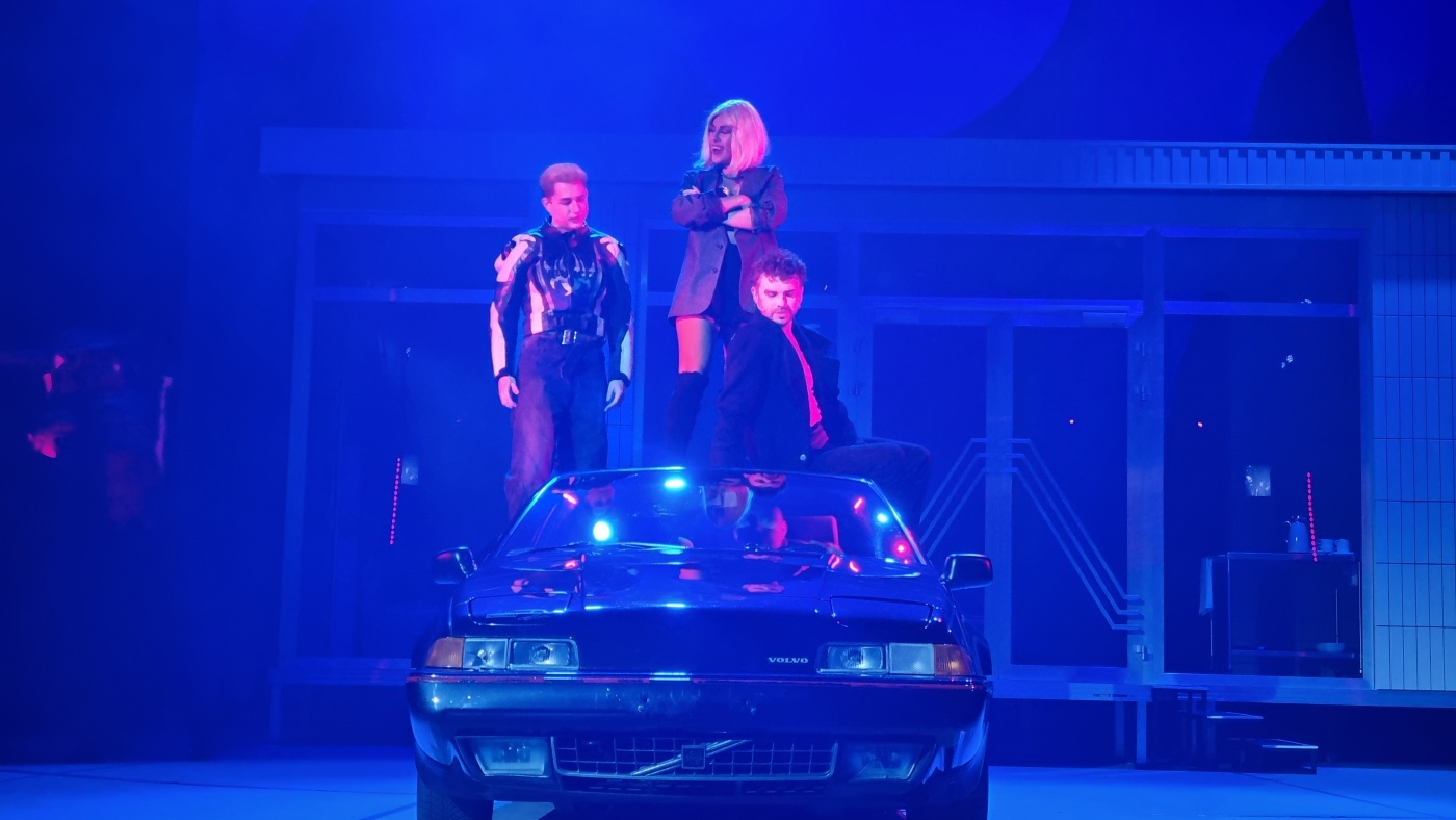 Teatr rozrywki wilczy ksiezyc 4