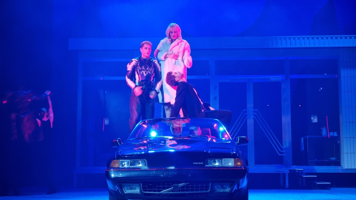 Teatr rozrywki wilczy ksiezyc 5