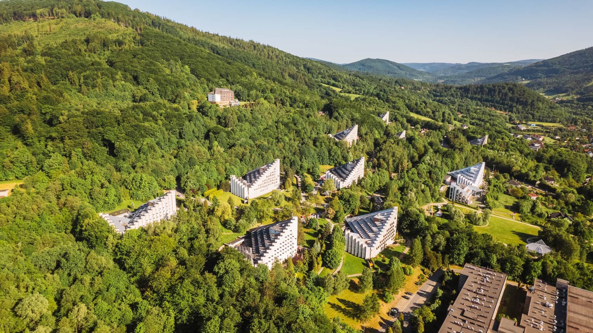 Śląskie piramidy. Architektoniczny majstersztyk w Ustroniu