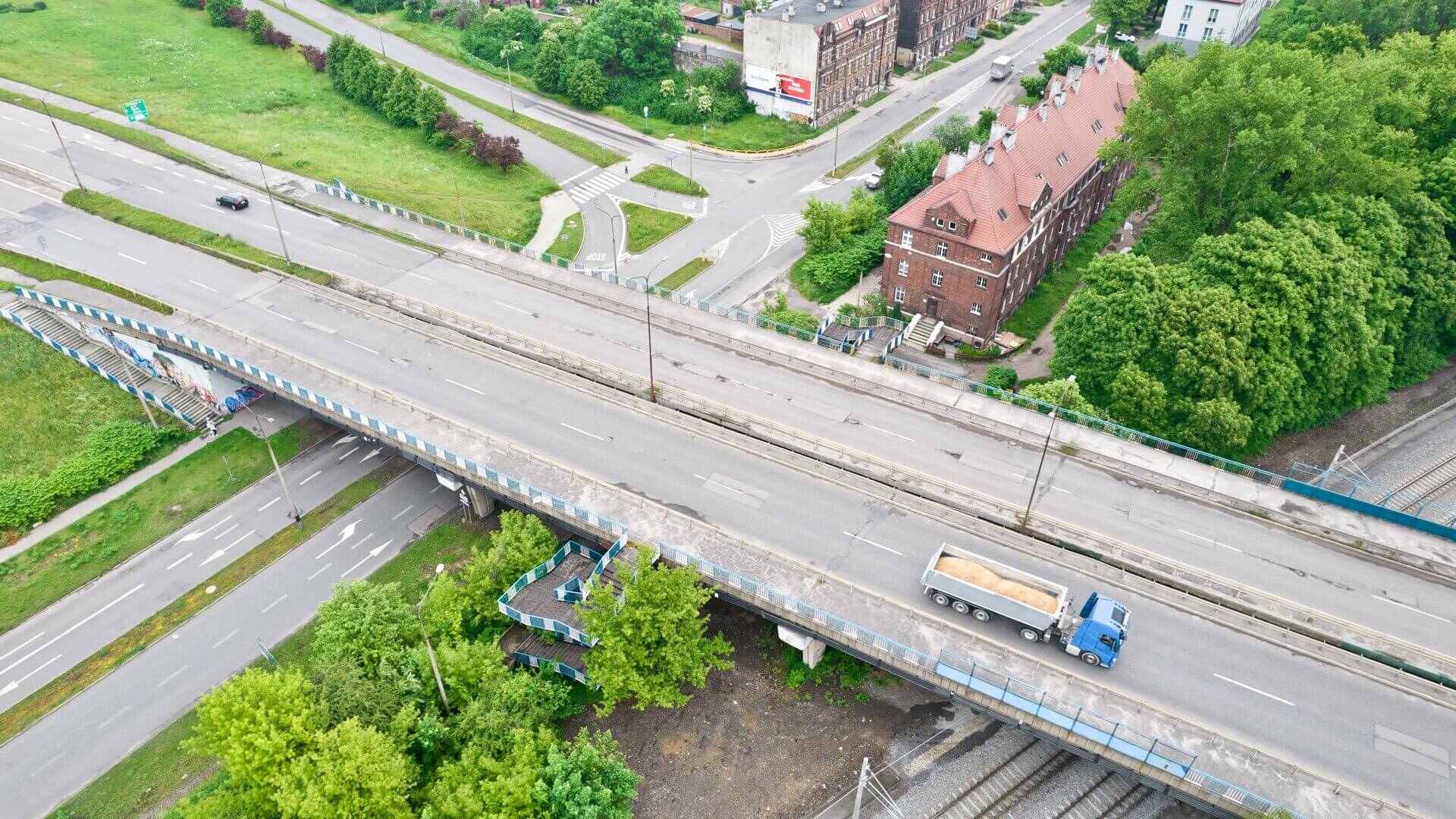 Wiadukt nad ul. Siemianowicką wymaga dodatkowego wzmocnienia