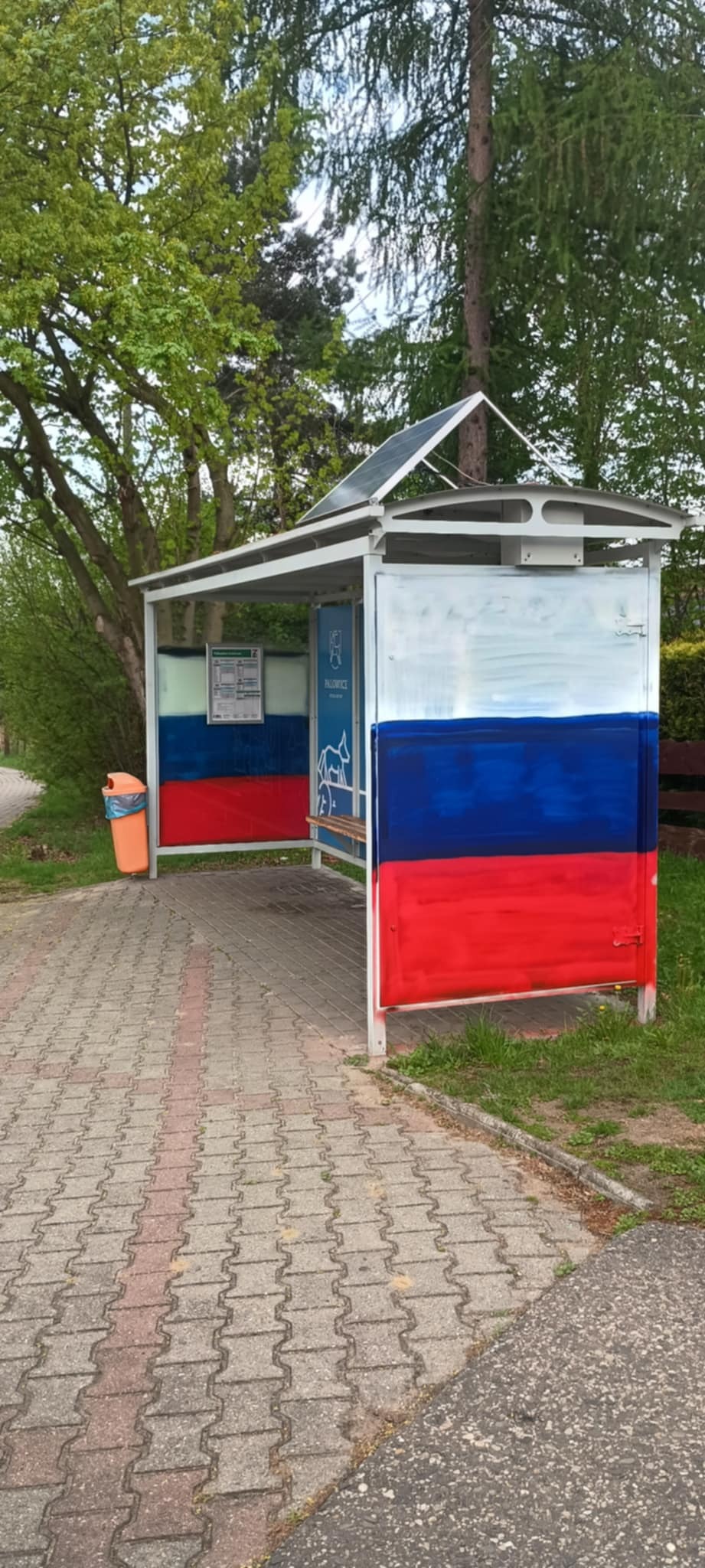Zniszczone wiaty w Palowicach