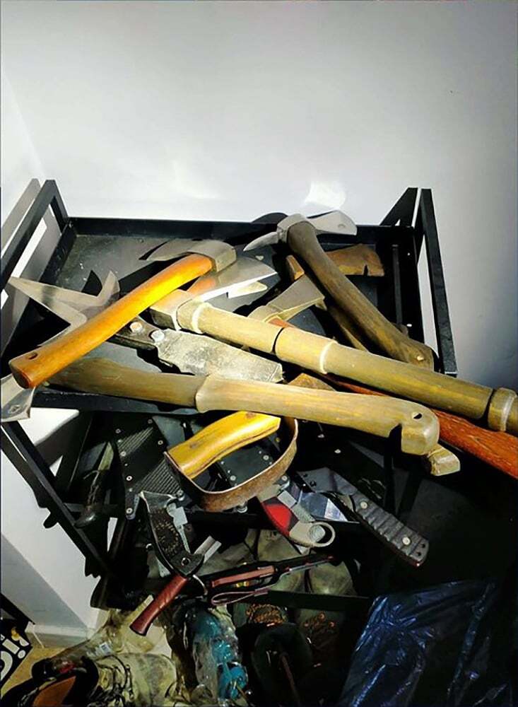 Zaatakowal policjantow szablami 5