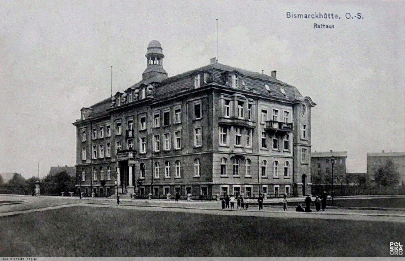 Zabytkowy ratusz chorzow batory archiwalne 7