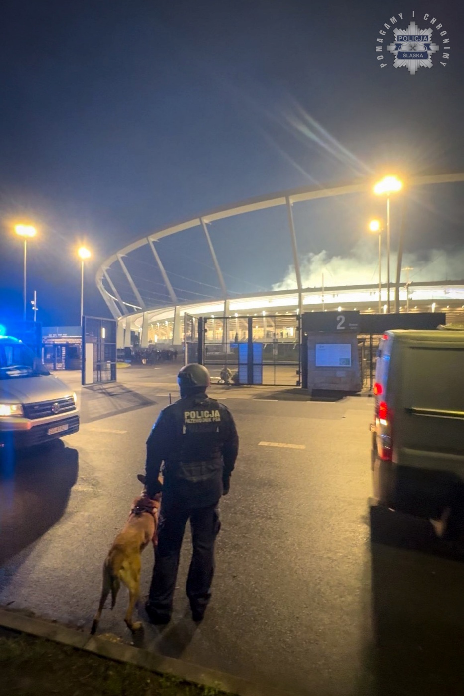 Zadyma na stadionie slaskim 4