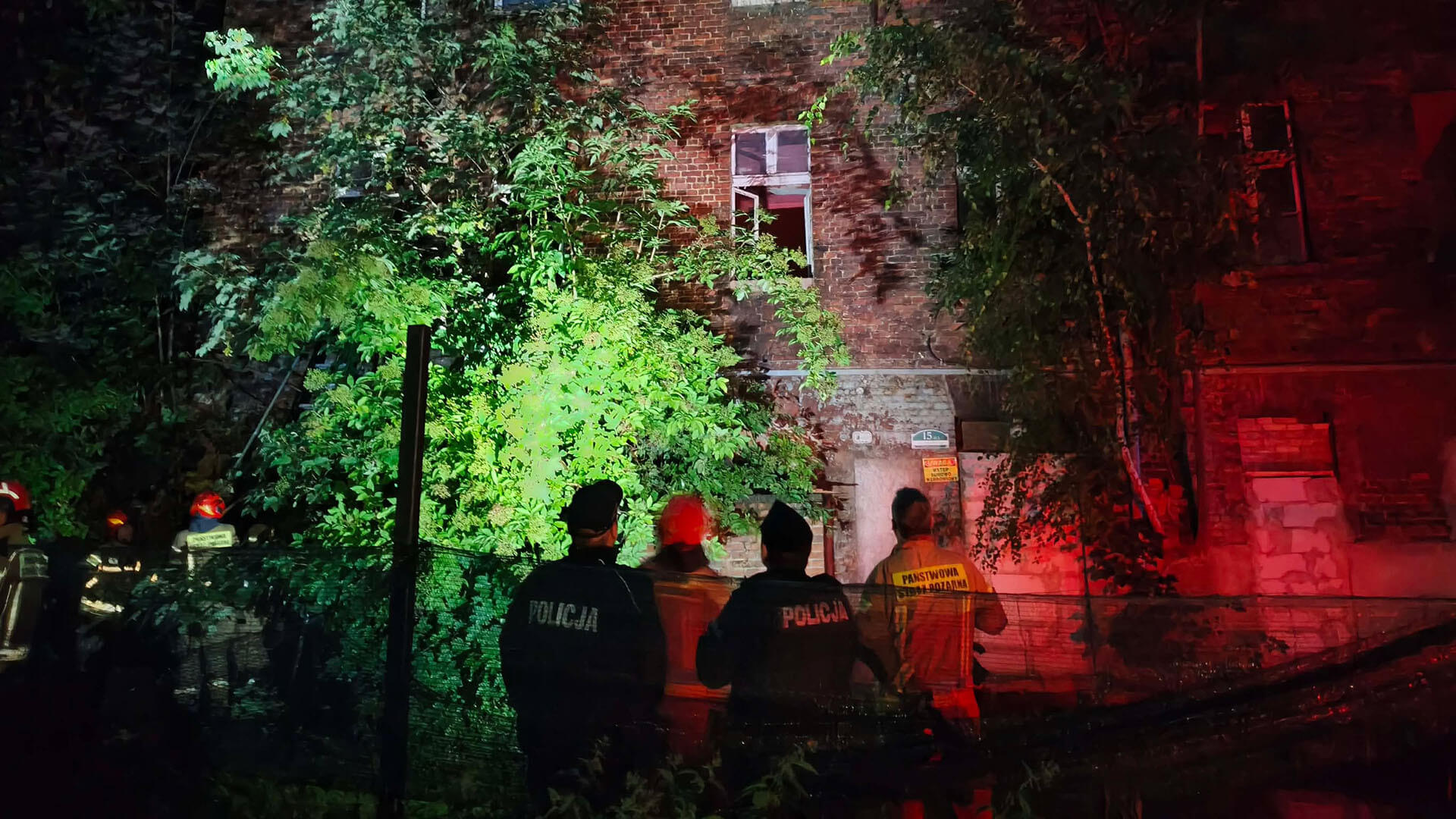 Interwencja straży pożarnej przy ul. Smolenia 15