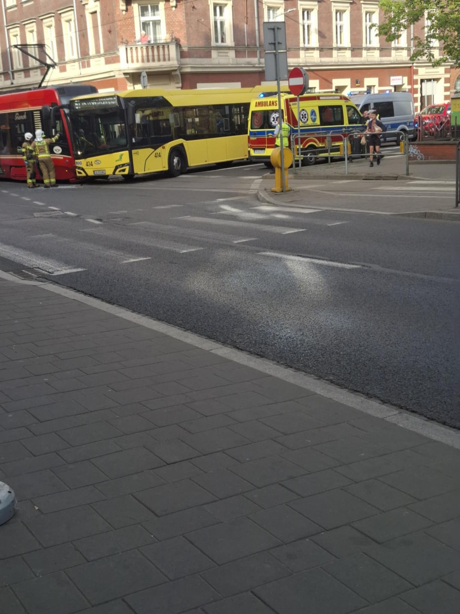 Zderzenia Katowice autobus tramwaj 04