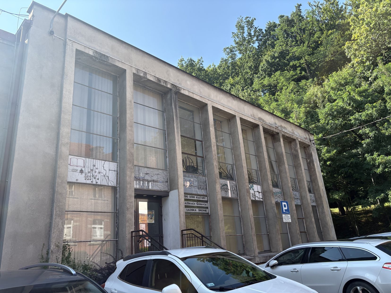 Dawny ZDK, obecnie Filia Miejskiego Domu Kultury w Łaziskach Górnych