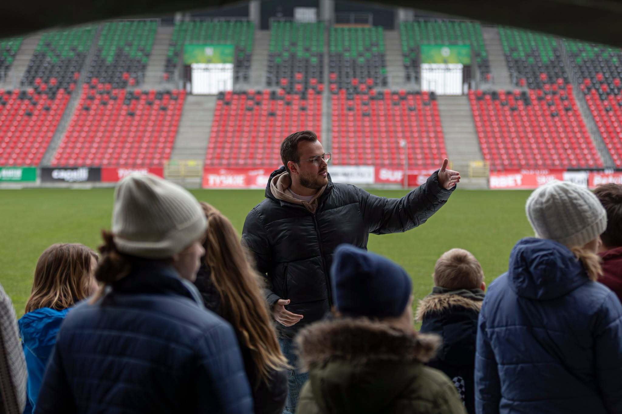 Szatnia, ławka rezerwowych i Galeria Sportu - zwiedzaj tyski stadion od środka